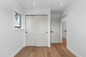 #1 - 1860 Moore Avenue